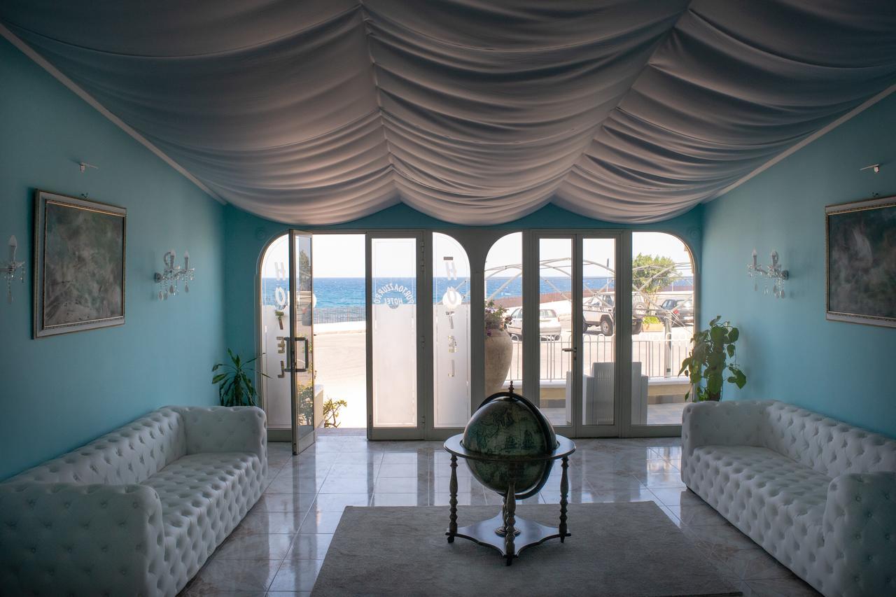 Hotel Porto Azzurro Giardini Naxos Ngoại thất bức ảnh