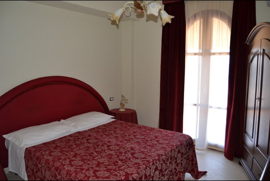 Hotel Porto Azzurro Giardini Naxos Ngoại thất bức ảnh