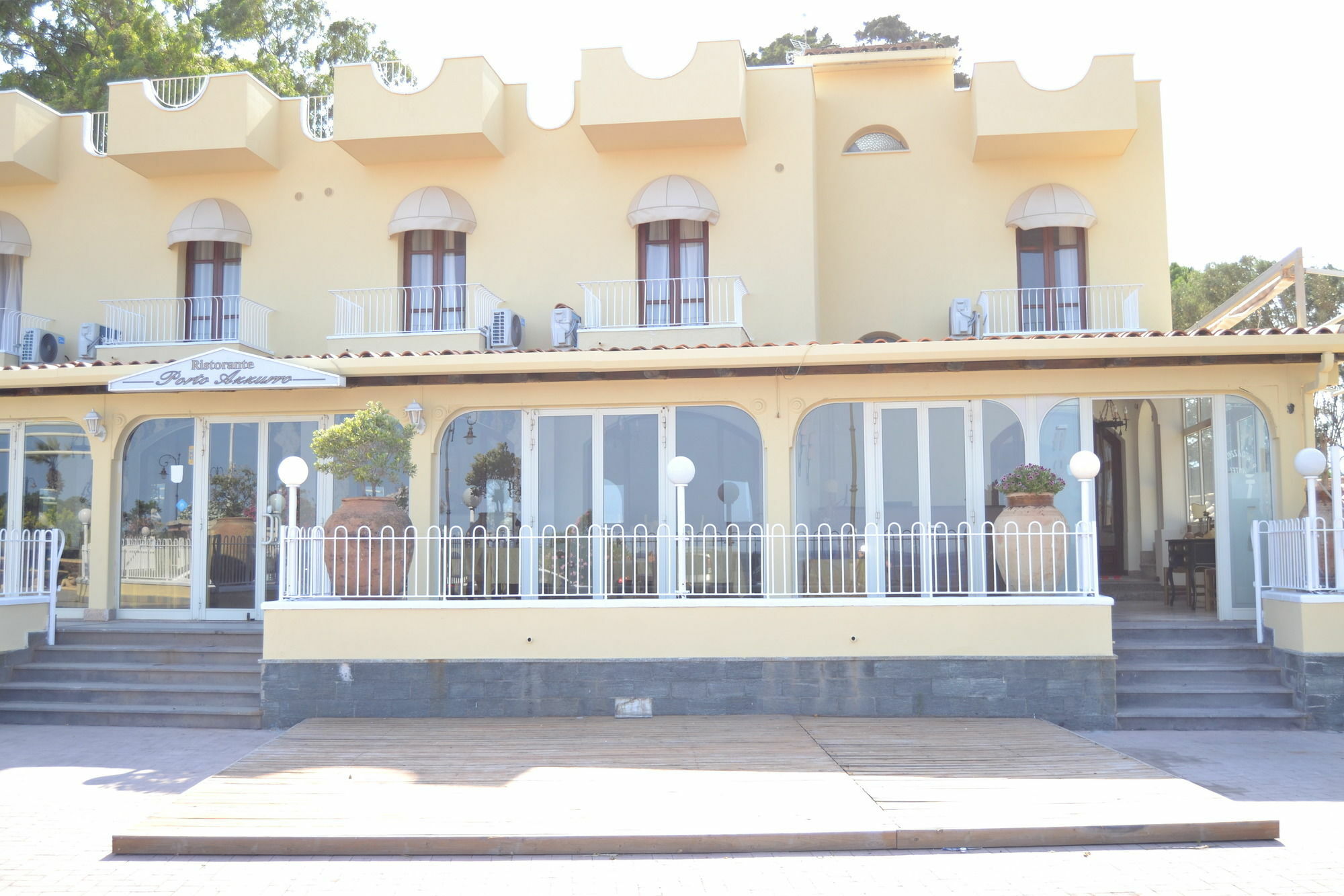 Hotel Porto Azzurro Giardini Naxos Ngoại thất bức ảnh